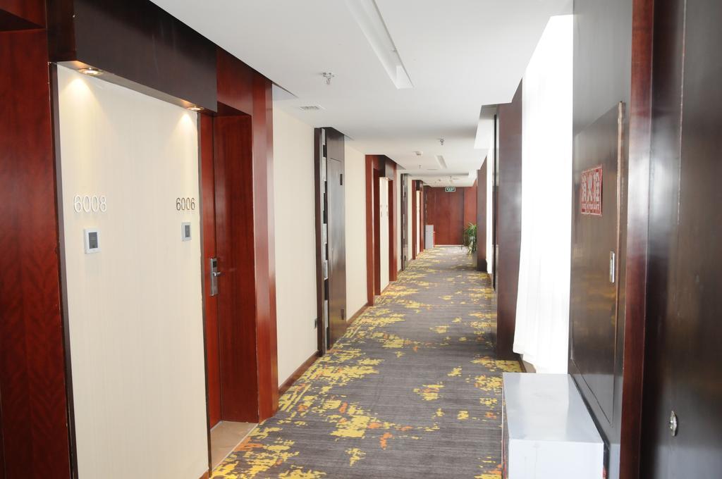 Chongqing Minshan Hotel エクステリア 写真