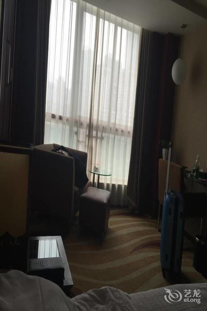 Chongqing Minshan Hotel エクステリア 写真